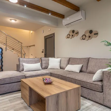 La Bianca Villa Marketata