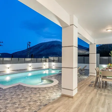 La Bianca Villa Marketata